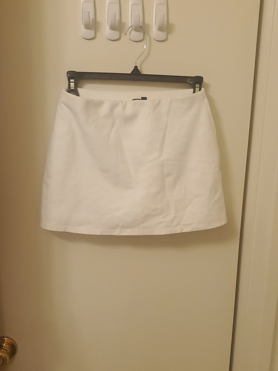 Windsor Dresses & Skirts - Windsor White Mini Skort